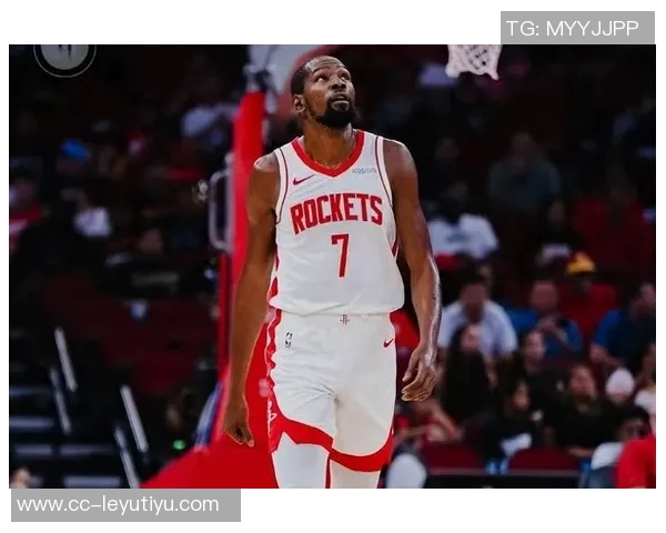 杜兰特谈末节表现提升通过侵略性引发对方包夹助队友创造机会 杜兰特谈末节表现提升通过侵略性引发对方包夹助队友创造机会