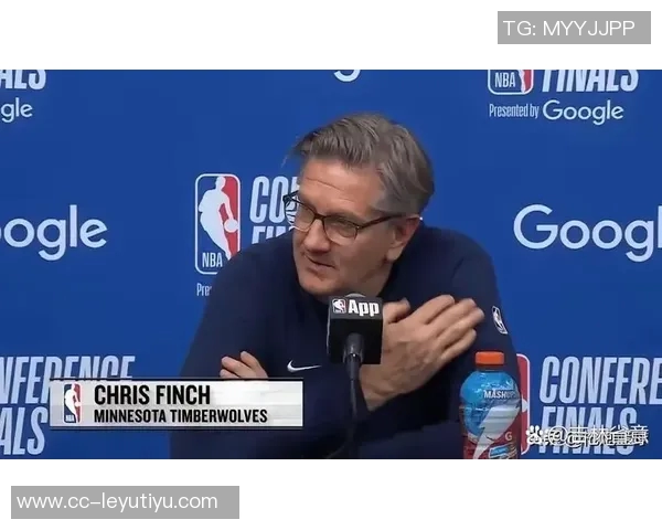 芬奇称赞里德表现出色砍下22分投篮流畅令人印象深刻 芬奇称赞里德表现出色砍下22分投篮流畅令人印象深刻