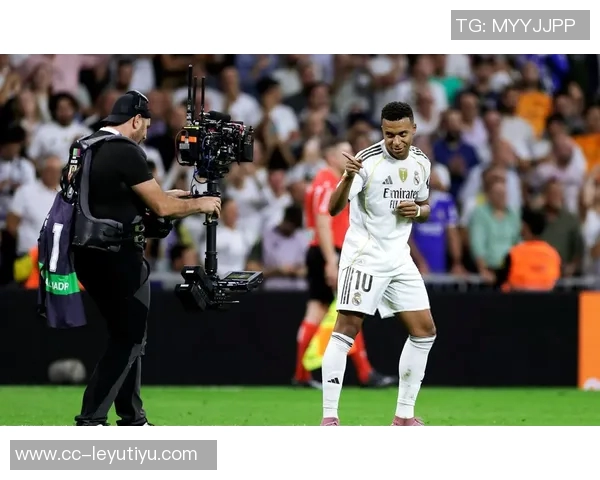 姆巴佩全场表现亮眼传射建功并贡献关键传球与过人评分高达86 姆巴佩全场表现亮眼传射建功并贡献关键传球与过人评分高达86