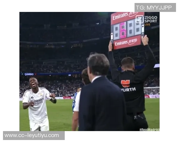 维尼修斯在阿隆索的指导下重拾冷静状态12场比赛仅吃一张牌