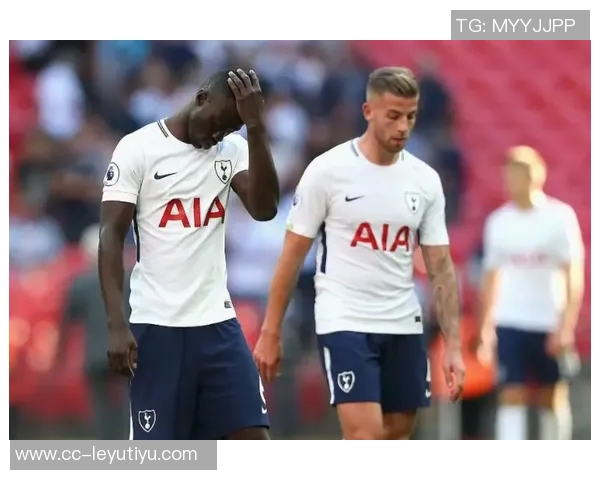 26岁退役热刺门将怀特曼成功转型为摄影师与电影导演展现文艺风采 26岁退役热刺门将怀特曼成功转型为摄影师与电影导演展现文艺风采