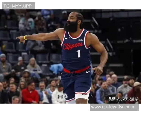 快船遭遇惨败小卡复出难挽颓势球队近12场仅获2胜西部倒四危机加剧